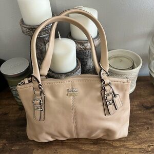 Coach small buckle shoulder bag